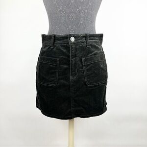 American Eagle Outfitters, Size 6 Regular, Black Hi-Rise Corduroy Mini Skirt